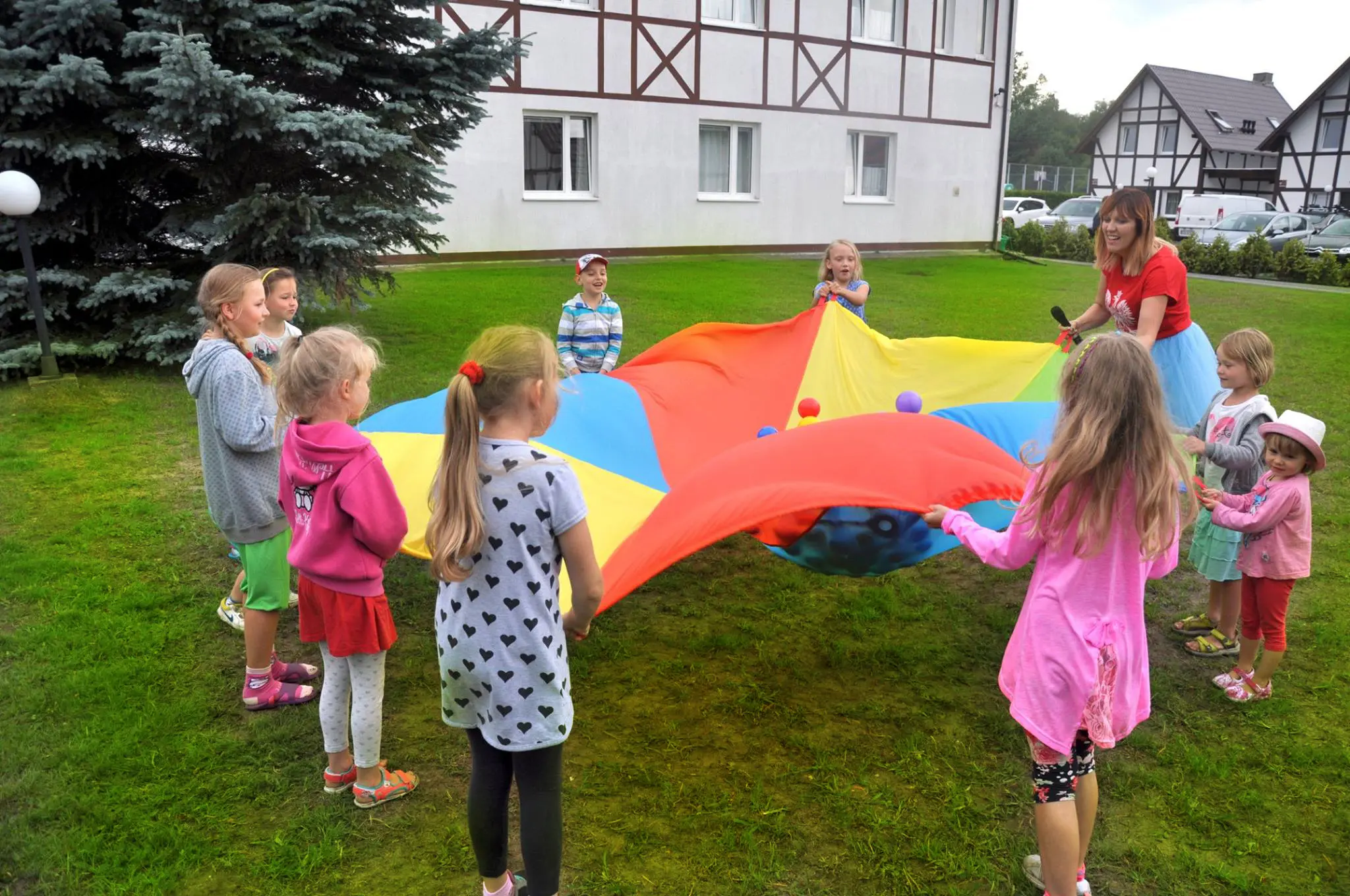 13576748_1208308772581671_290507213831880609_o-1