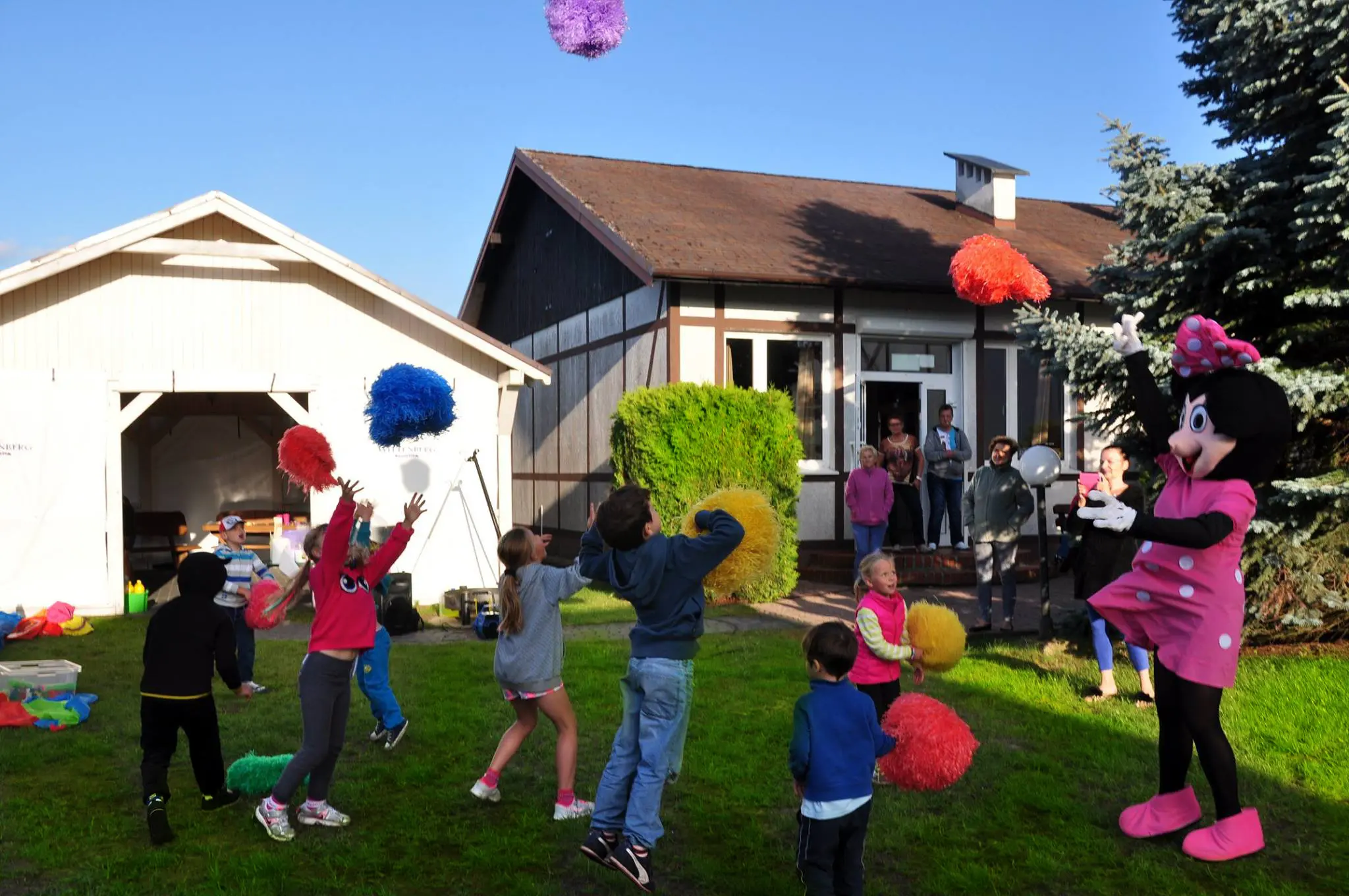 13717406_1218736734872208_7909570251552660670_o-1